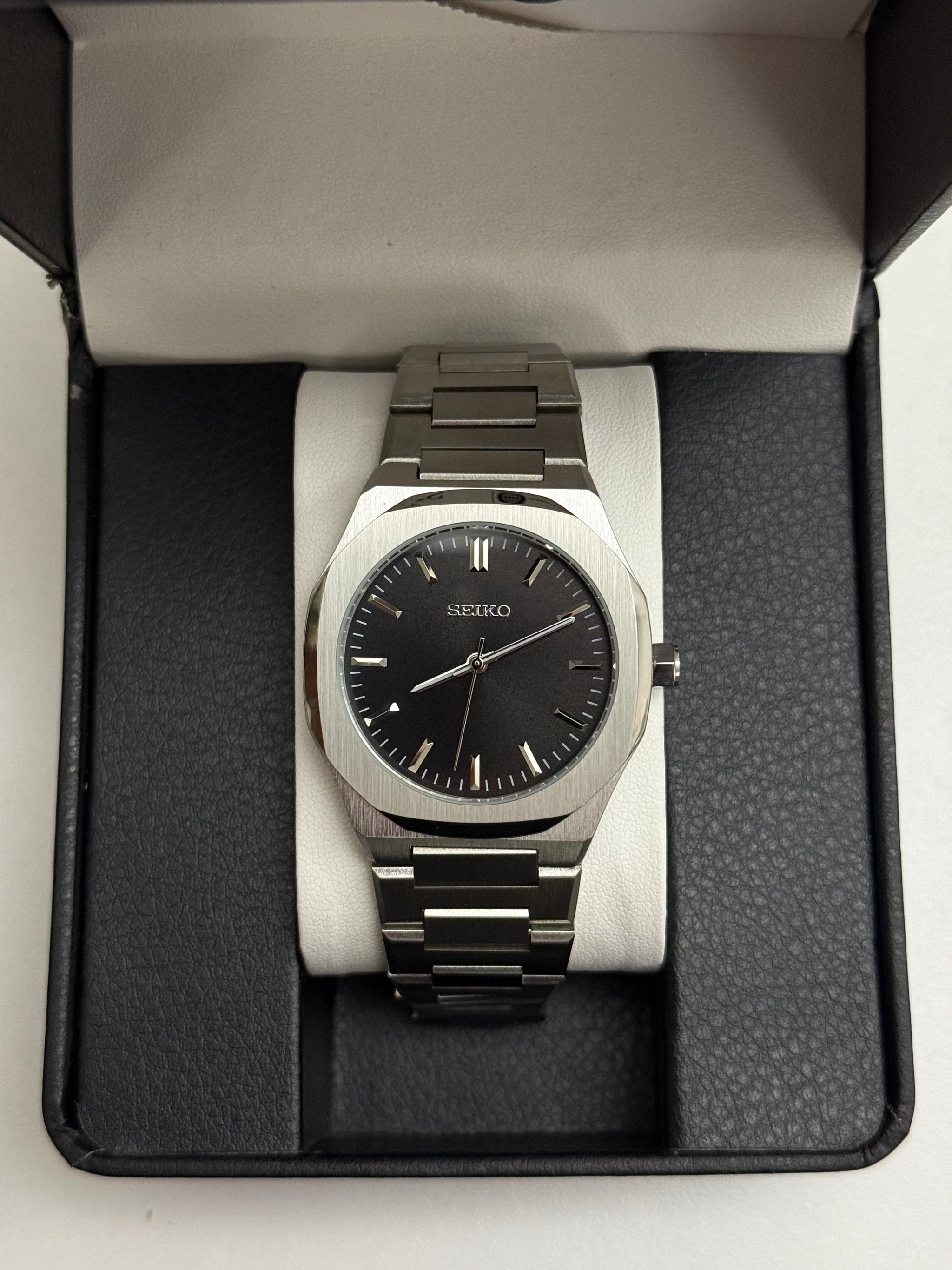 Black Seiko Edge Custom Mod (Quartz)